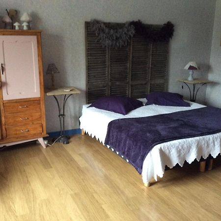 Le Relais Du Grand Logis Bed & Breakfast Civrieux Cameră foto