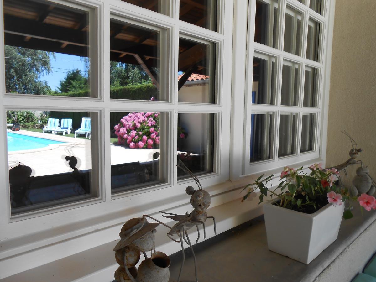 Le Relais Du Grand Logis Bed & Breakfast Civrieux Exterior foto