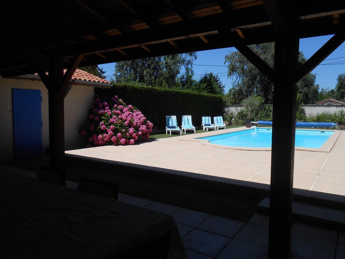 Le Relais Du Grand Logis Bed & Breakfast Civrieux Exterior foto